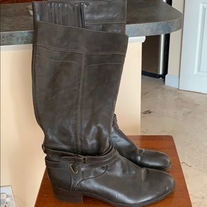 Unisons  leather woman’s boots barely worn